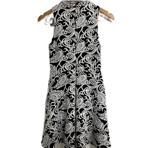 Forever 21 Women’s cocktail dress - Picture 2 of 3